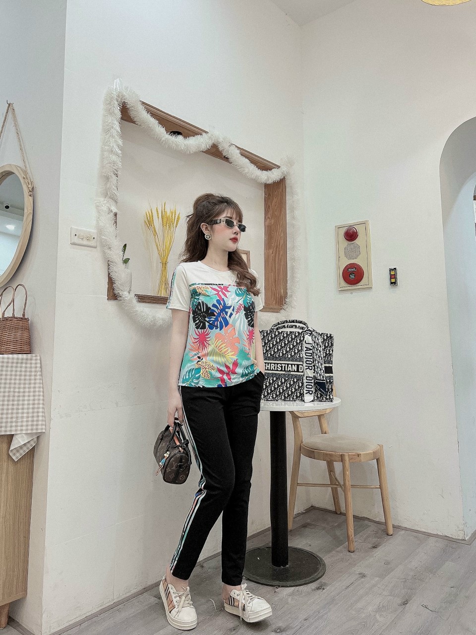 BỘ THỜI TRANG PHỐI HỌA TIẾT - BTN413